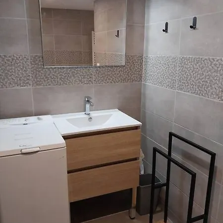 Holiday home Maison De Clos Du Bayle Sanilhac-et-Sagries